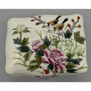 Vintage Porcelain Katani and Ice Palace Porcelain Collection Trinket Box EUC